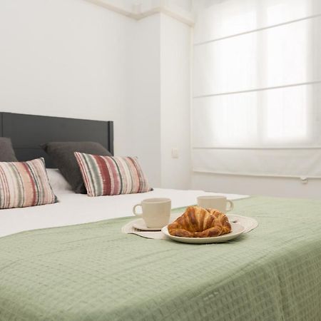 Precioso Apartamento Con Habitacion Separada En Centro Historico De Malaga Zewnętrze zdjęcie