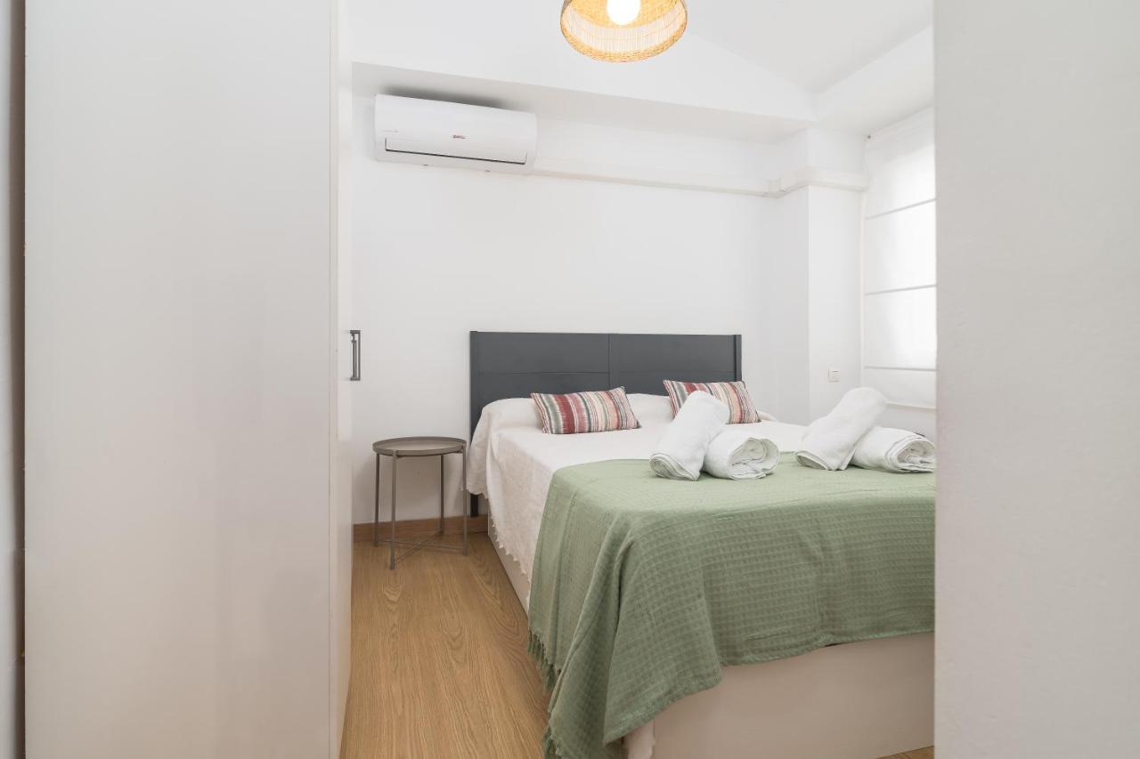 Precioso Apartamento Con Habitacion Separada En Centro Historico De Malaga Zewnętrze zdjęcie