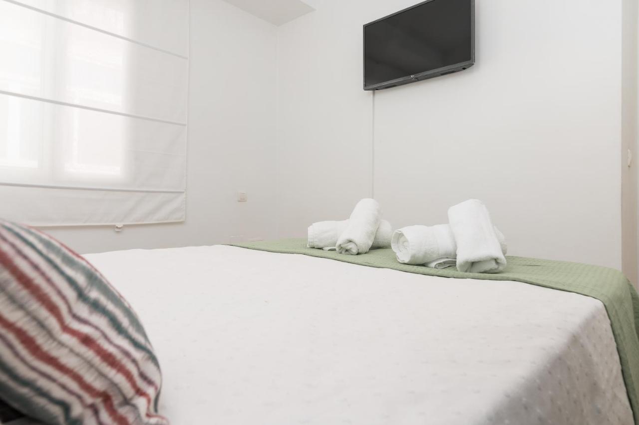 Precioso Apartamento Con Habitacion Separada En Centro Historico De Malaga Zewnętrze zdjęcie